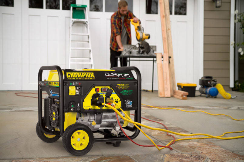 Champion Power Equipment 6250-Watt Dual Fuel Powered Portable Generator with Co Shield Technology